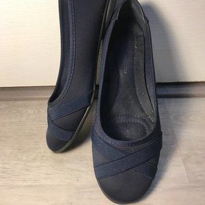 Chinese Laundry Navy Blue Flats